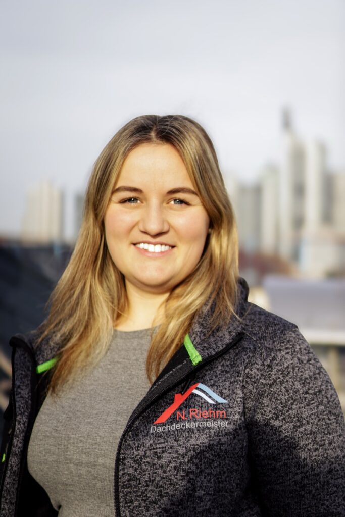 jana riehm 1200px